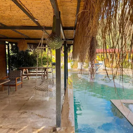 Вилла With Hot Pool In