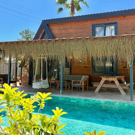 With Hot Pool In Marmaris