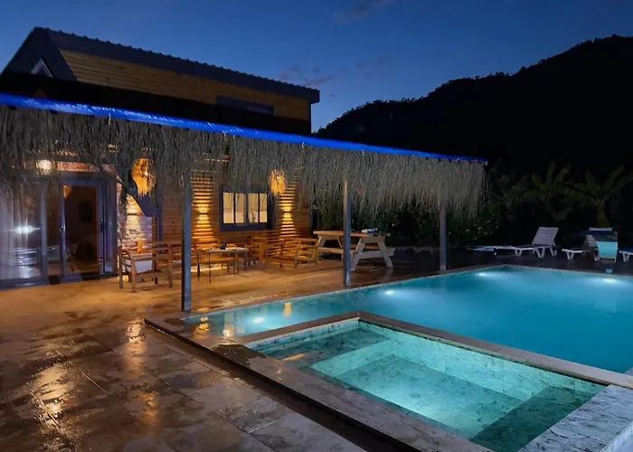 וילה With Hot Pool In